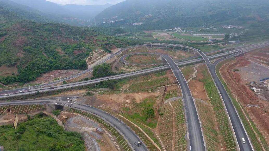 首盛國際公路工程監(jiān)理案例：國道542達(dá)川區(qū)管村至石橋段改建工程