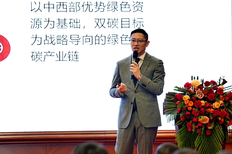 首盛研究院鄭伯博